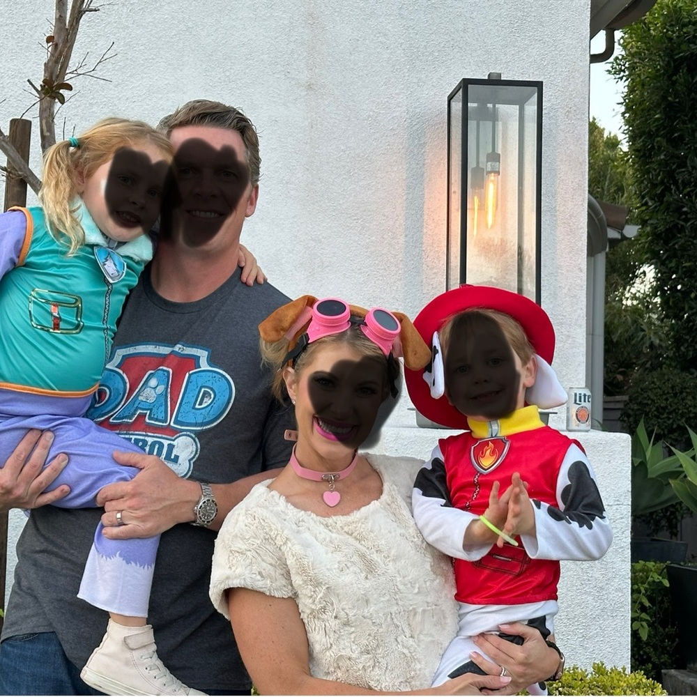 Family paw patrol Halloween costumes.